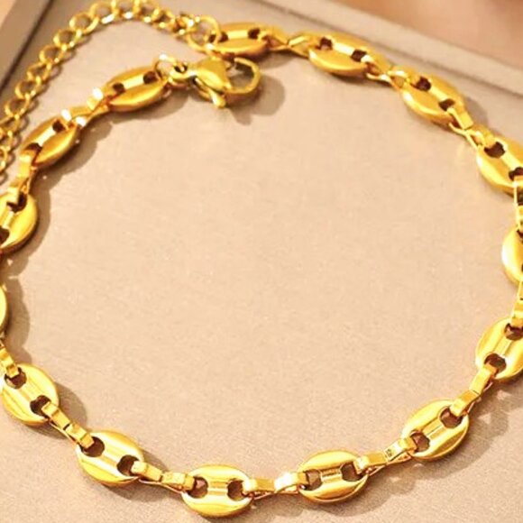 18K GOLD FILLED PIG NOSE LINK BRACELET. NWT NON-TARNISH. HAS A LUXURY LOOK. - Picture 1 of 1